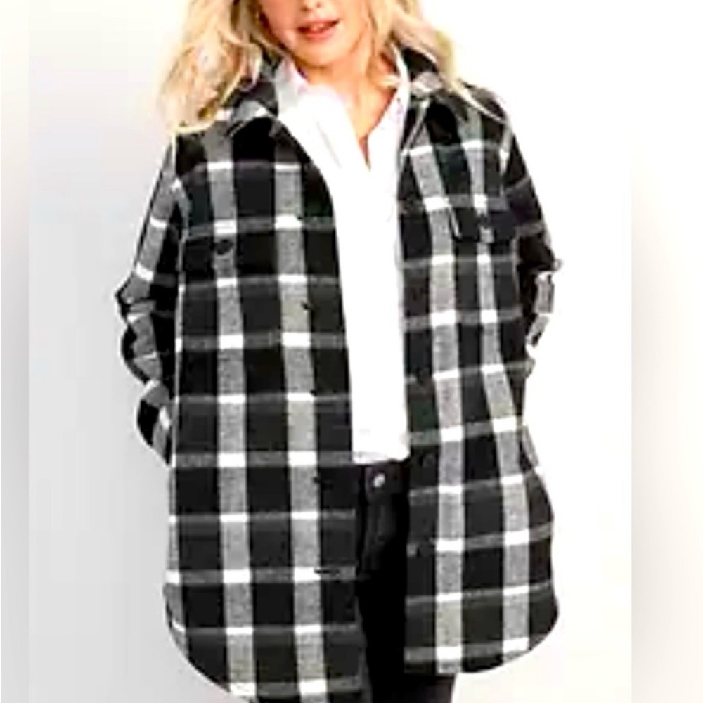 Old Navy Checkered black white shacket 2X